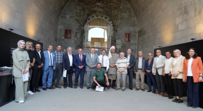 ‘Yunus Emre Erzurum'da’